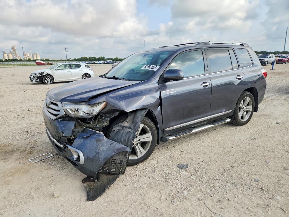Продажа на аукционе авто 2012 Toyota Highlander, vin: 5TDYK3EH6CS057401, номер лота: 62656206