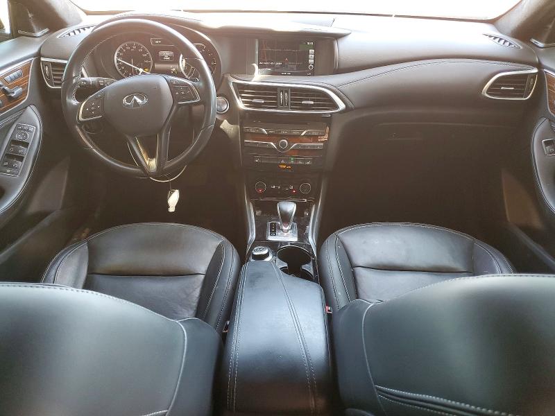 60452306 :رقم المزاد ، SJKCH5CPXJA054135 vin ، 2018 Infiniti Qx30 مزاد بيع