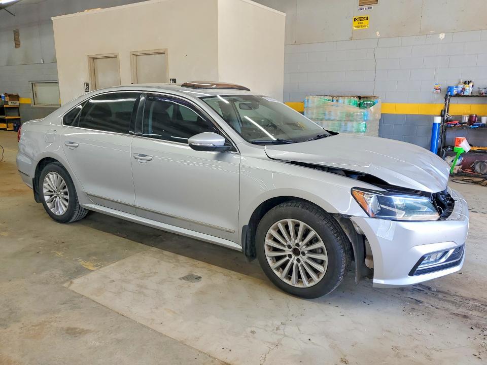 60033576 :رقم المزاد ، 1VWBT7A38GC054234 vin ، 2016 Volkswagen Passat مزاد بيع