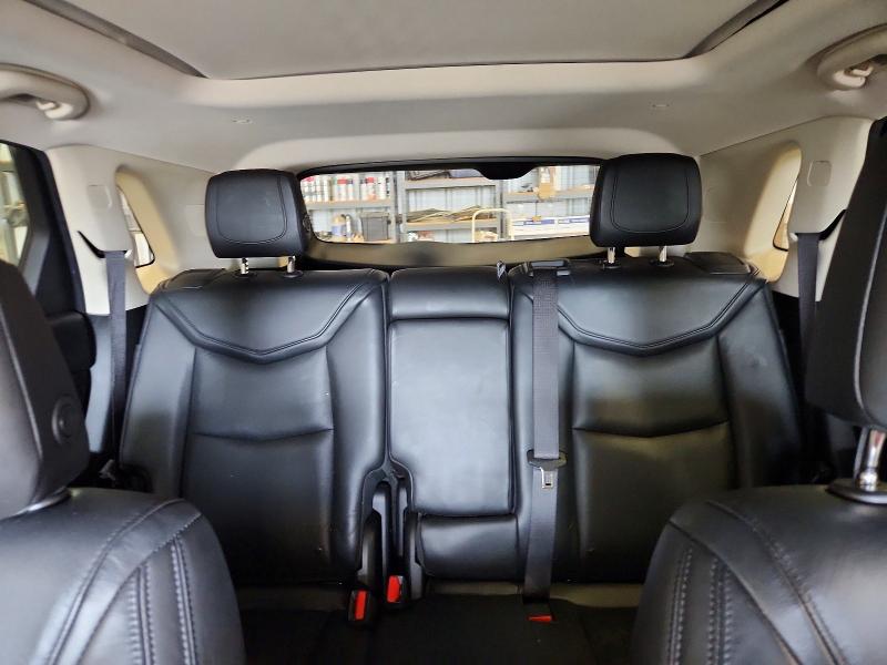 61365496 :رقم المزاد ، 1GYKNERS0HZ193912 vin ، 2017 Cadillac Xt5 مزاد بيع