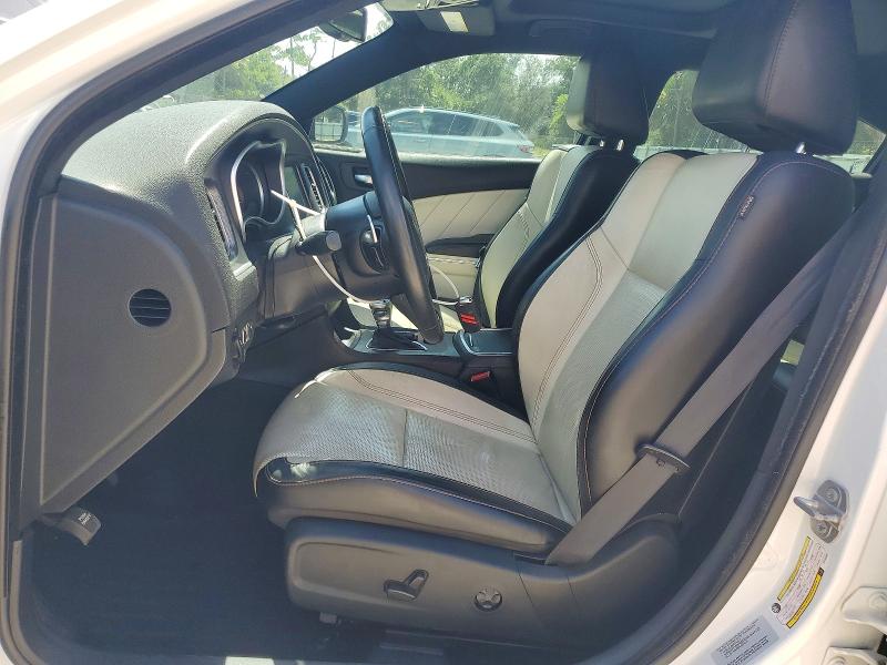 61189186 :رقم المزاد ، 2C3CDXJG8FH746095 vin ، 2015 Dodge Charger مزاد بيع