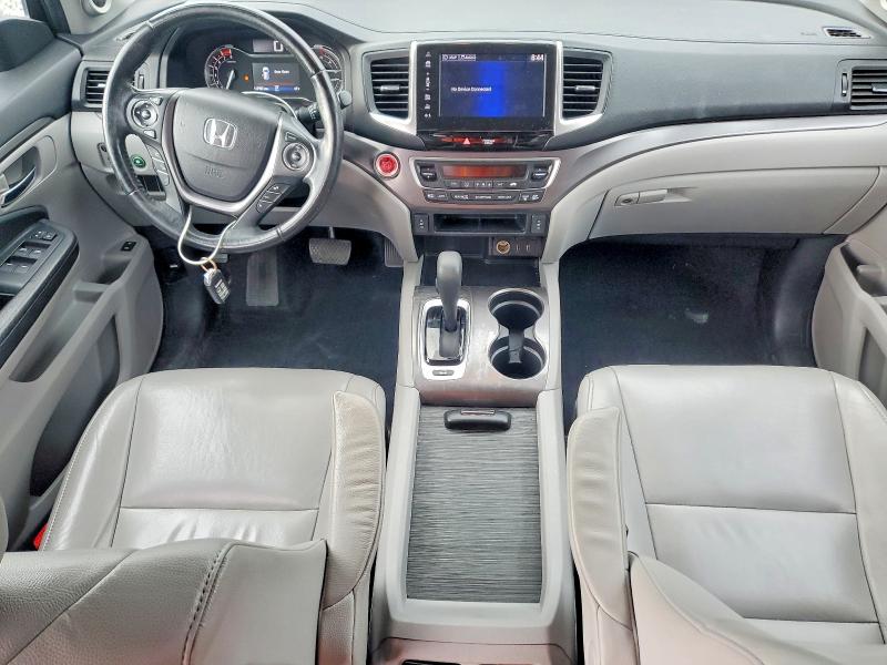 Продаж на аукціоні авто 2018 Honda Pilot, vin: 5FNYF6H72JB033624, номер лоту: 62146856