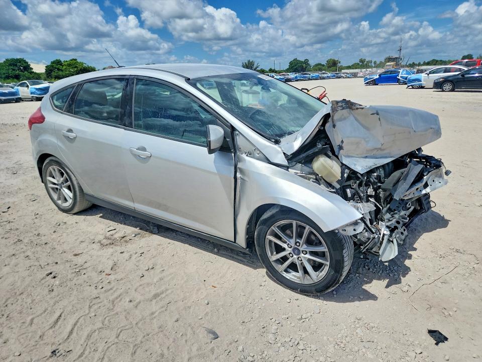 63286756 :رقم المزاد ، 1FADP3K2XJL238974 vin ، 2018 Ford Focus مزاد بيع