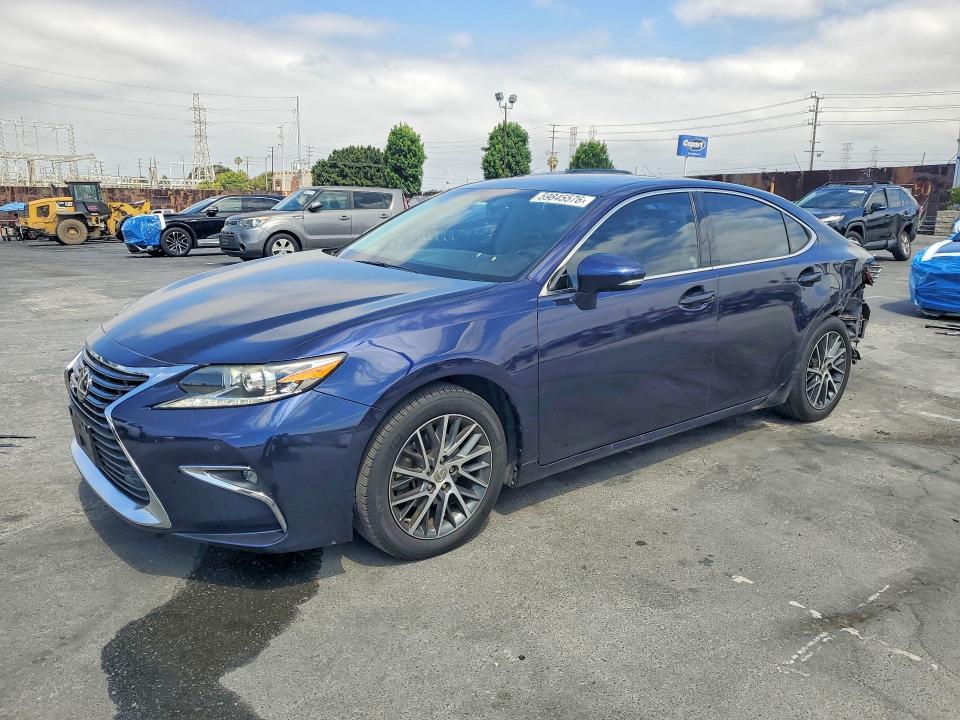 59845576 :رقم المزاد ، 58ABK1GG3GU009360 vin ، 2016 Lexus Es مزاد بيع
