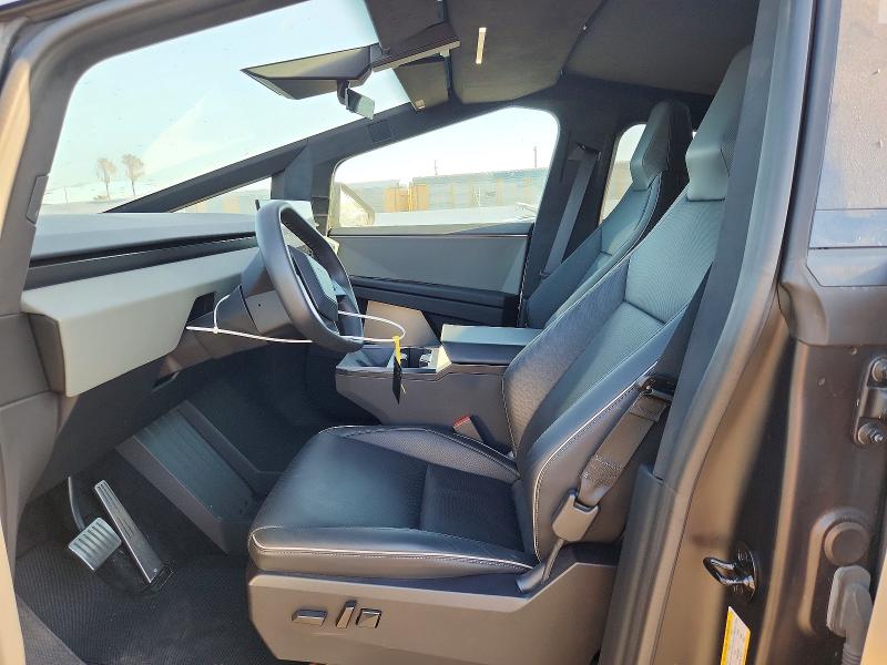 60821896 :رقم المزاد ، 7G2CEHED4RA039711 vin ، 2024 Tesla Cybertruck مزاد بيع