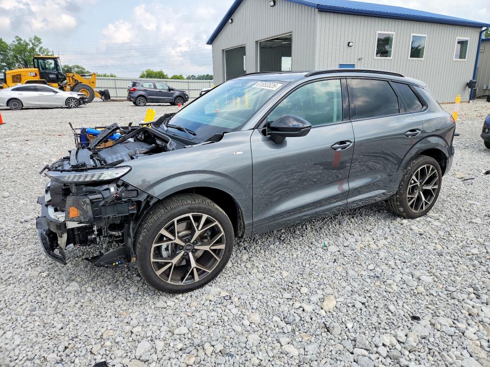 61853526 :رقم المزاد ، WA1ABCFJ8T1024037 vin ، 2026 Audi Q3 مزاد بيع