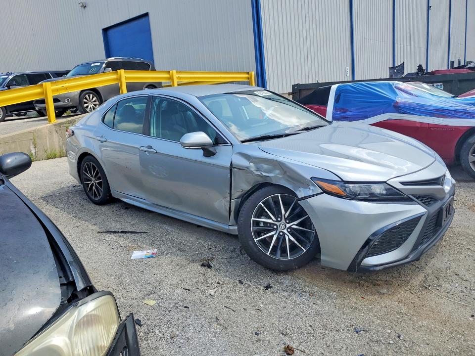 Продаж на аукціоні авто 2022 Toyota Camry, vin: 4T1G11AK1NU707296, номер лоту: 62476036