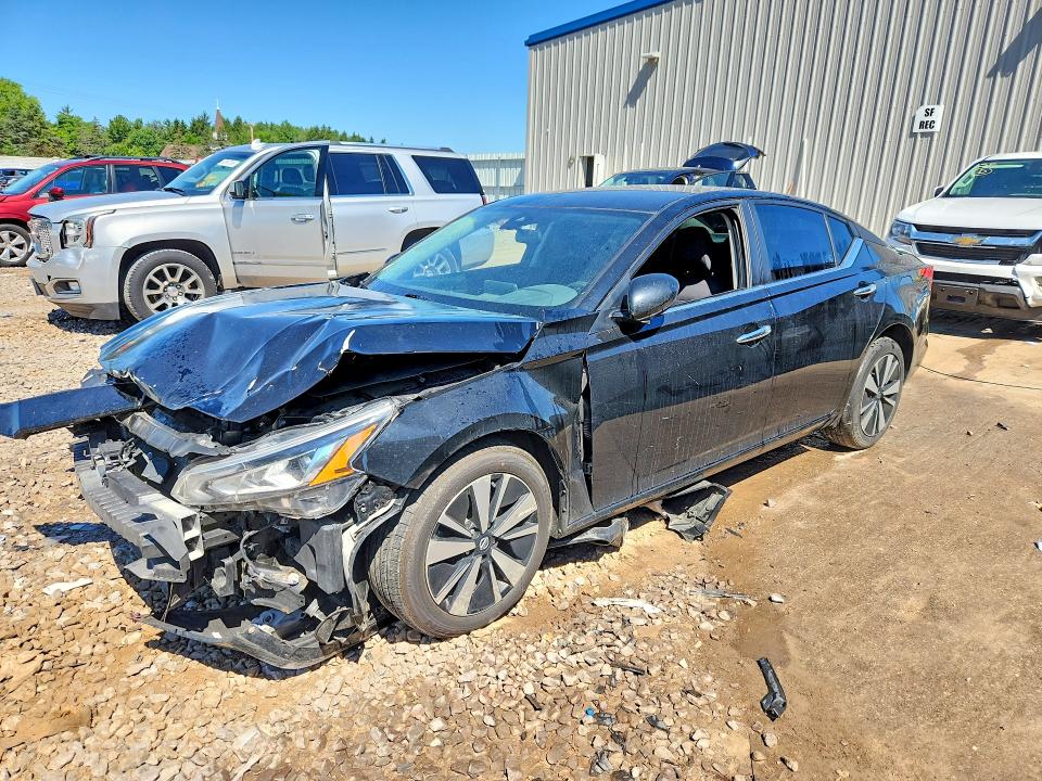 60124456 :رقم المزاد ، 1N4BL4DV4MN403068 vin ، 2021 Nissan Altima مزاد بيع