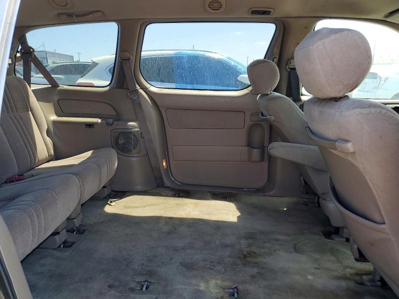62254856 :رقم المزاد ، 4T3ZF19C41U374598 vin ، 2001 Toyota Sienna مزاد بيع