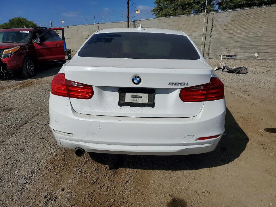 Продажа на аукционе авто 2015 Bmw 320, vin: WBA3B1G5XFNT63607, номер лота: 95587775