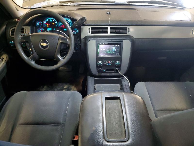 Продаж на аукціоні авто 2009 Chevrolet Suburban, vin: 1GNGK46K19R150997, номер лоту: 61760896