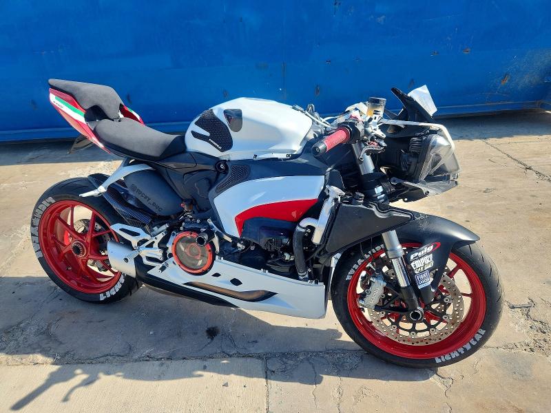 Продажа на аукционе авто 2021 Ducati Panigale, vin: ZDMHAATW2MB005608, номер лота: 61013516