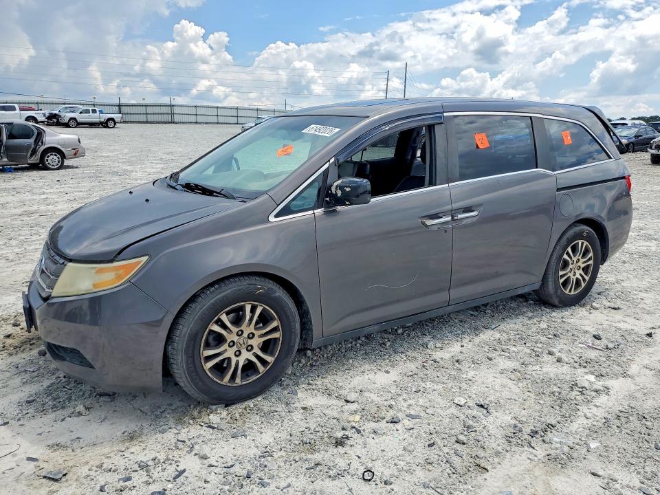 61492026 :رقم المزاد ، 5FNRL5H6XDB015780 vin ، 2013 Honda Odyssey مزاد بيع