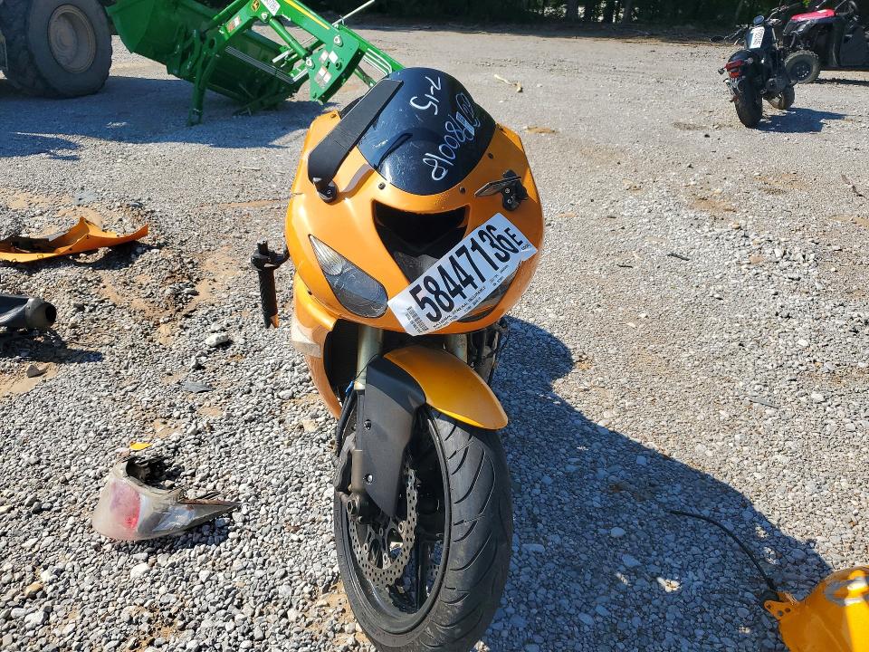 58447136 :رقم المزاد ، JKAZXCD1X6A013925 vin ، 2006 Kawasaki Zx1000 مزاد بيع