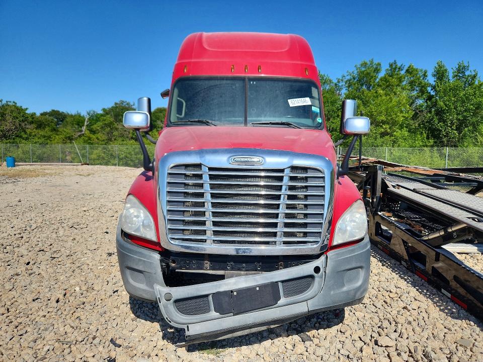 Auction sale of the 2017 Freightliner Cascadia 125, vin: 3AKJGLDR2HSHF4212, lot number: 62141646