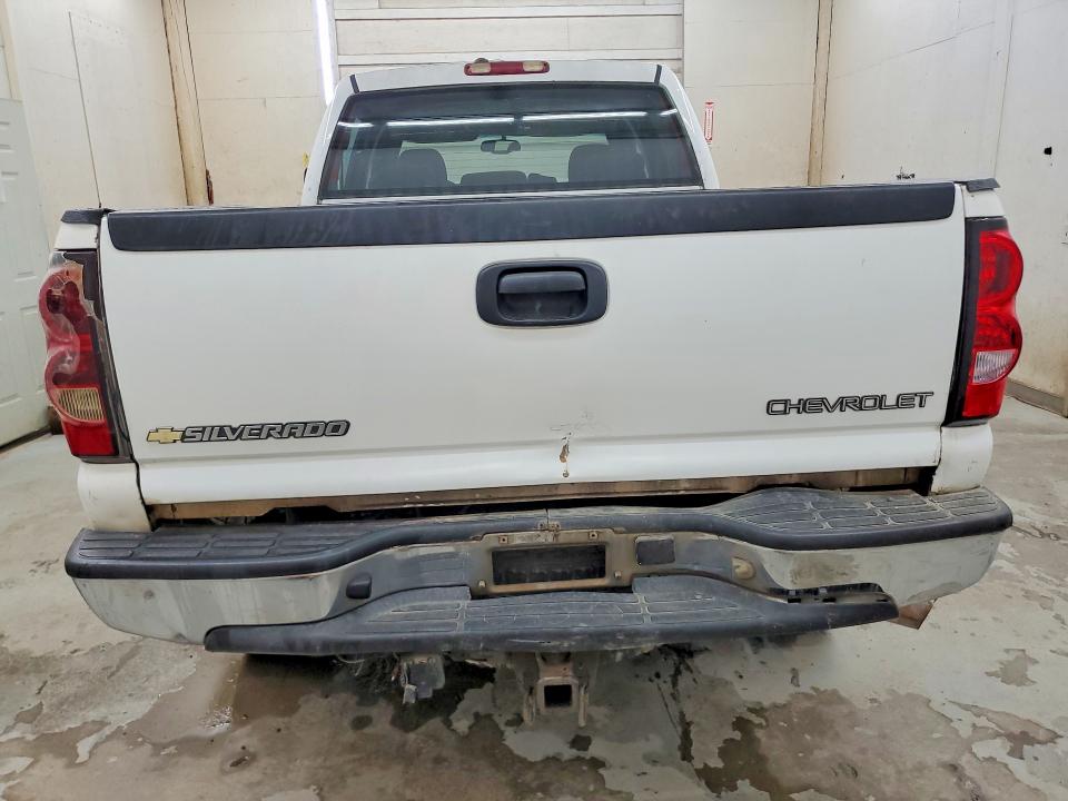 59877926 :رقم المزاد ، 1GCHK23144F102126 vin ، 2004 Chevrolet Silverado مزاد بيع