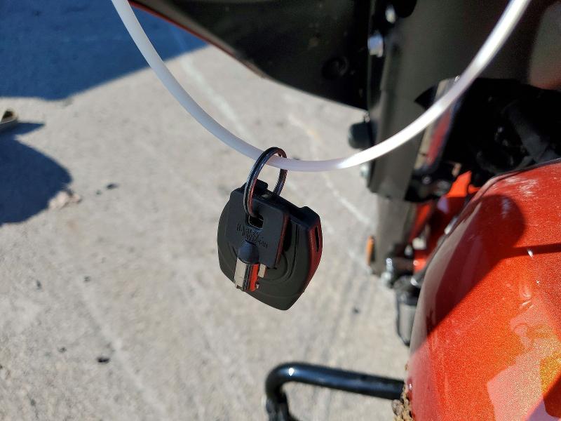 61884136 :رقم المزاد ، 1HD1KB711RB617898 vin ، 2024 Harley-davidson Flhx مزاد بيع