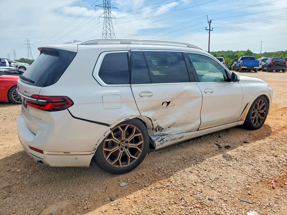 61023106 :رقم المزاد ، 5UX23EM02P9N95347 vin ، 2023 Bmw X7 مزاد بيع