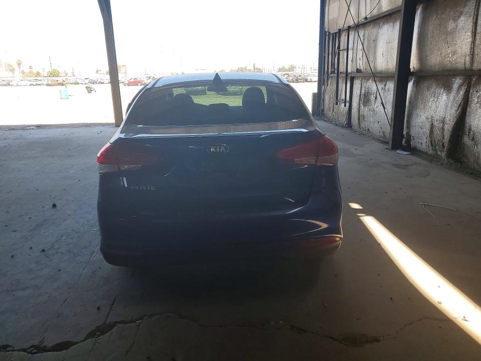 Продажа на аукционе авто 2018 Kia Forte, vin: 3KPFL4A74JE215801, номер лота: 63320696
