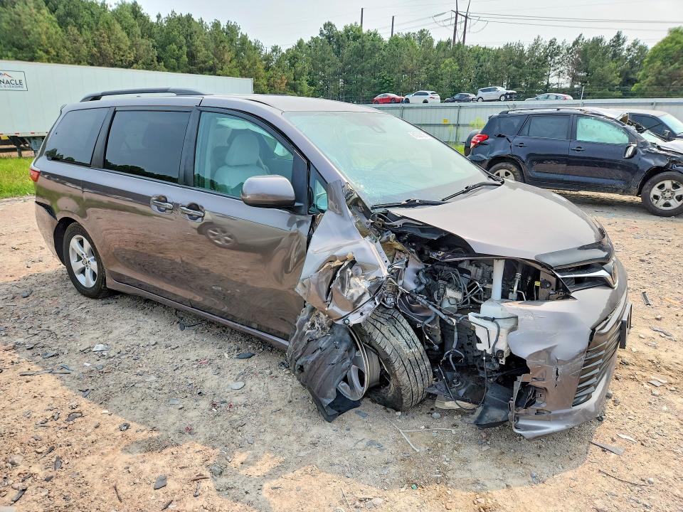 Продажа на аукционе авто 2020 Toyota Sienna, vin: 5TDKZ3DC7LS073078, номер лота: 61222156
