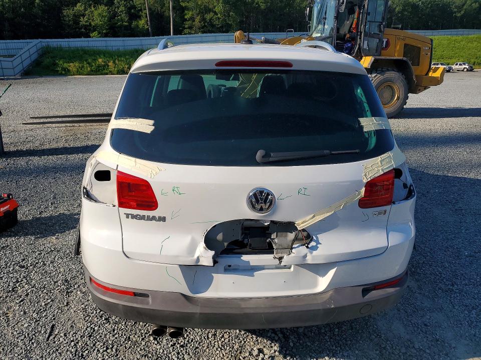 58255756 :رقم المزاد ، WVGRV7AX7HK019279 vin ، 2017 Volkswagen Tiguan مزاد بيع