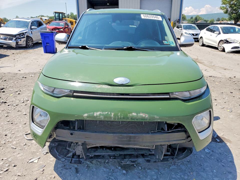 60620946 :رقم المزاد ، KNDJ23AUXM7138448 vin ، 2021 Kia Soul مزاد بيع