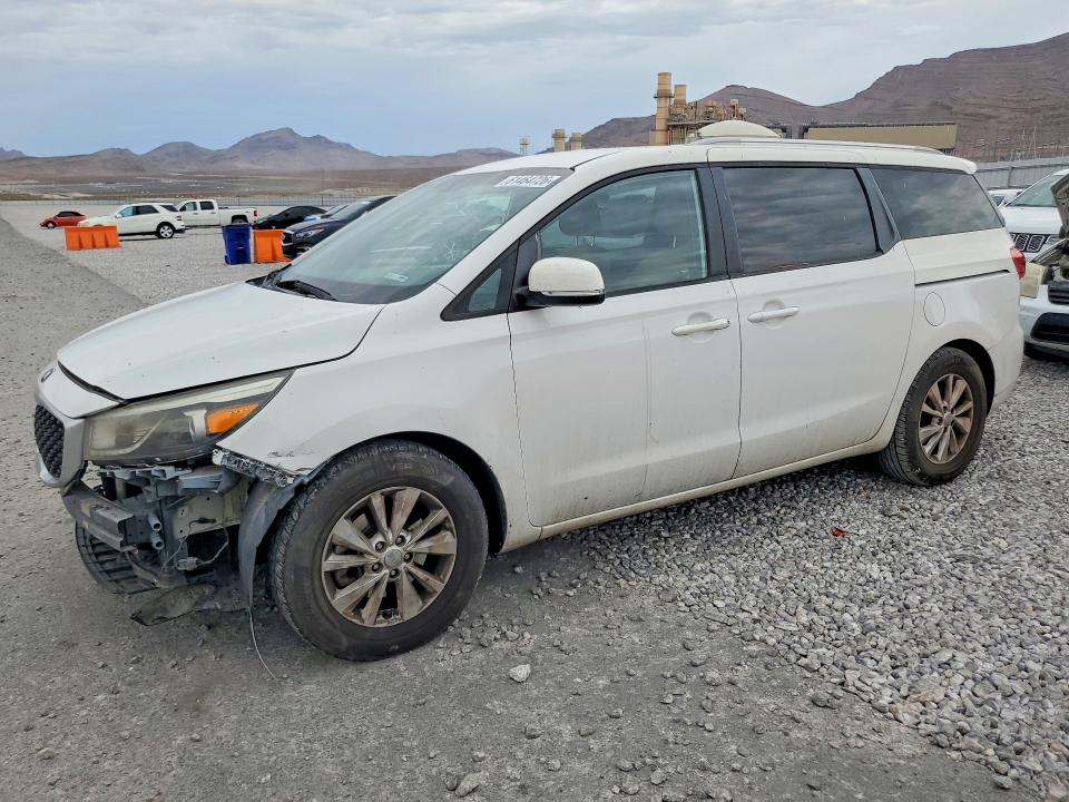 61464726 :رقم المزاد ، KNDMB5C18F6032178 vin ، 2015 Kia Sedona مزاد بيع