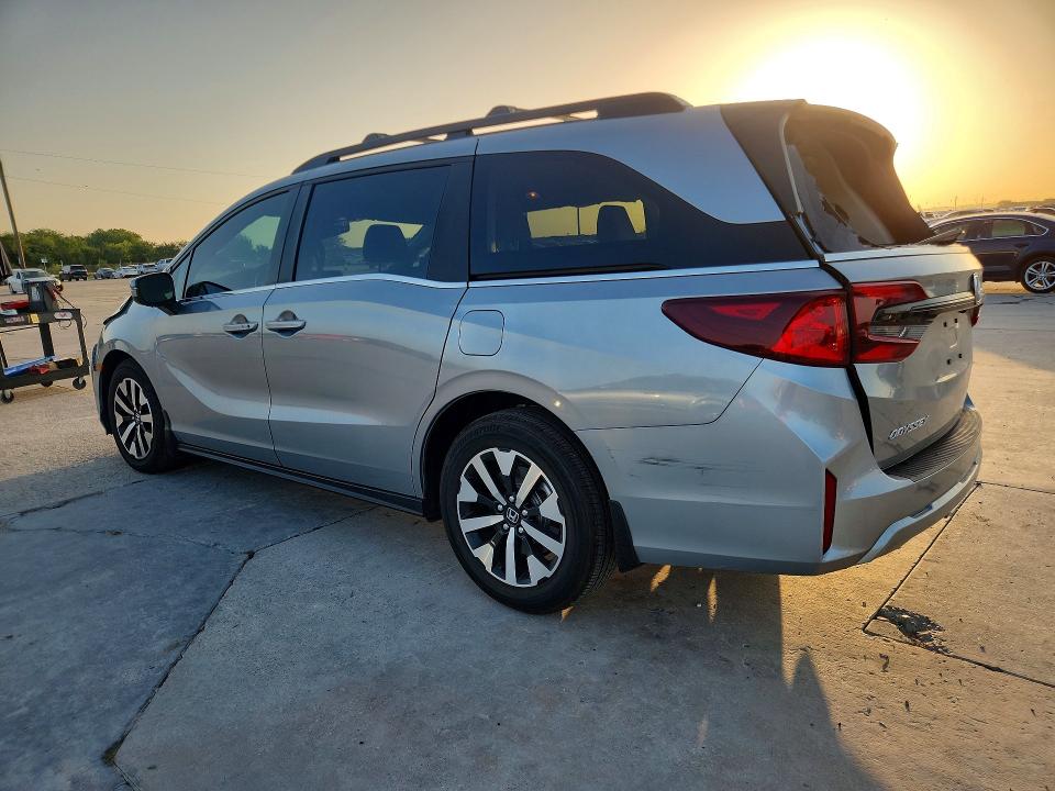 Продажа на аукционе авто 2026 Honda Odyssey, vin: 5FNRL6H69TB016908, номер лота: 61811416