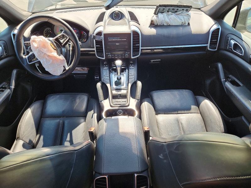 60324996 :رقم المزاد ، WP1AE2A26JLA71879 vin ، 2018 Porsche Cayenne مزاد بيع