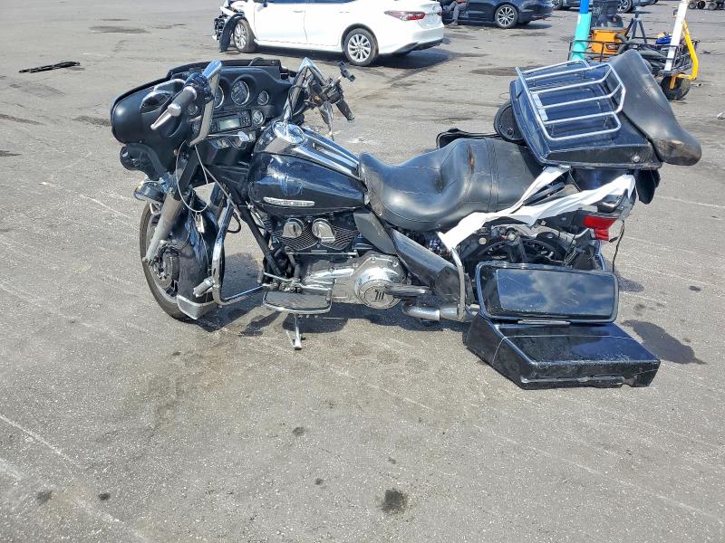 61394266 :رقم المزاد ، 1HD1KEM12BB644457 vin ، 2011 Harley-davidson Flhtk مزاد بيع