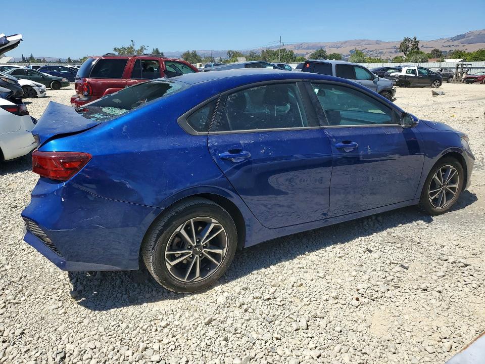 59741036 :رقم المزاد ، 3KPF24AD8NE473334 vin ، 2022 Kia Forte مزاد بيع