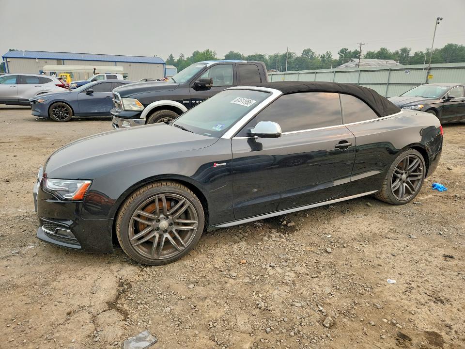 61511056 :رقم المزاد ، WAUCGAFH6FN009242 vin ، 2015 Audi S5 مزاد بيع