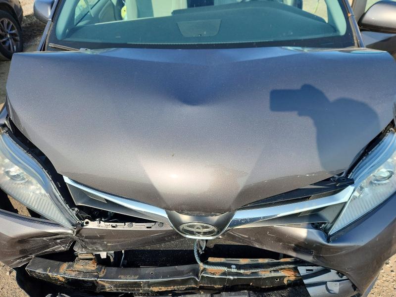 Aukcja sprzedaży 2018 Toyota Sienna, vin: 5TDKZ3DC5JS926381, numer aukcji: 61812636