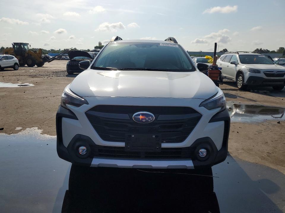 63067576 :رقم المزاد ، 4S4BTANC5R3260233 vin ، 2024 Subaru Outback مزاد بيع