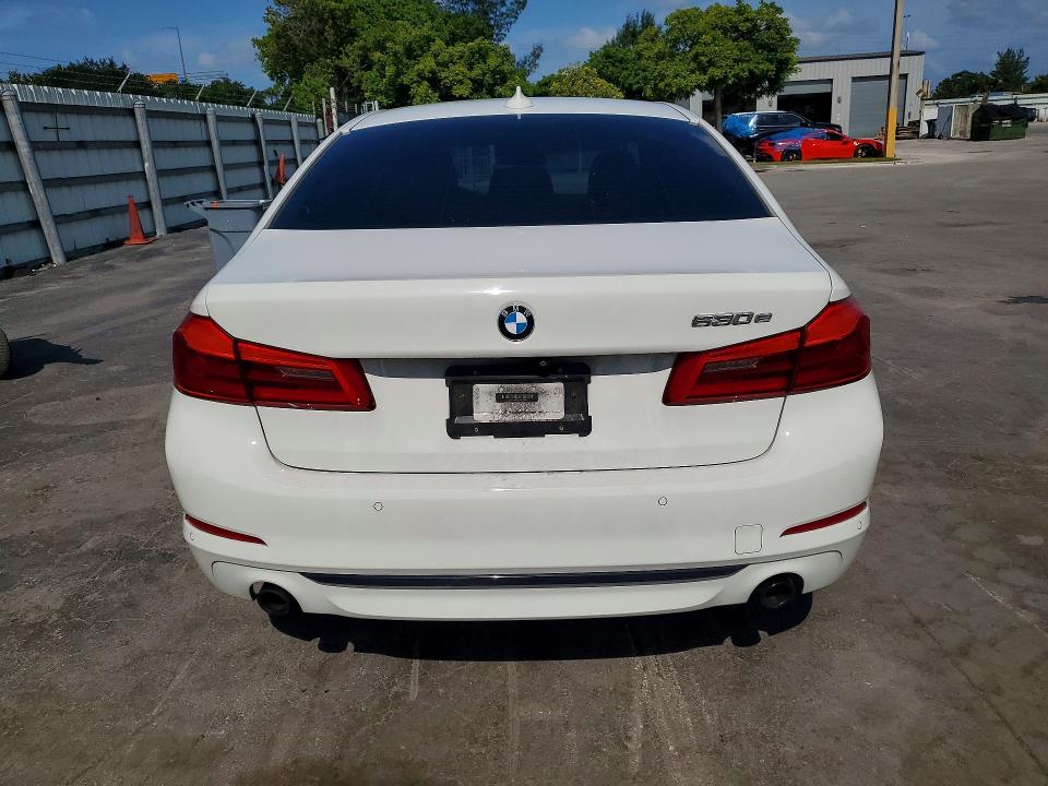 2019 Bmw 530e მანქანა იყიდება აუქციონზე, vin: WBAJA9C54KB392806, აუქციონის ნომერი: 62105286