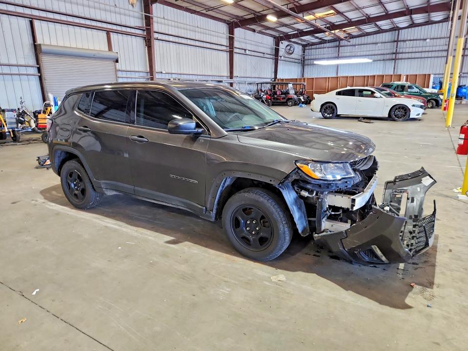 59591916 :رقم المزاد ، 3C4NJDAB0JT177176 vin ، 2018 Jeep Compass مزاد بيع