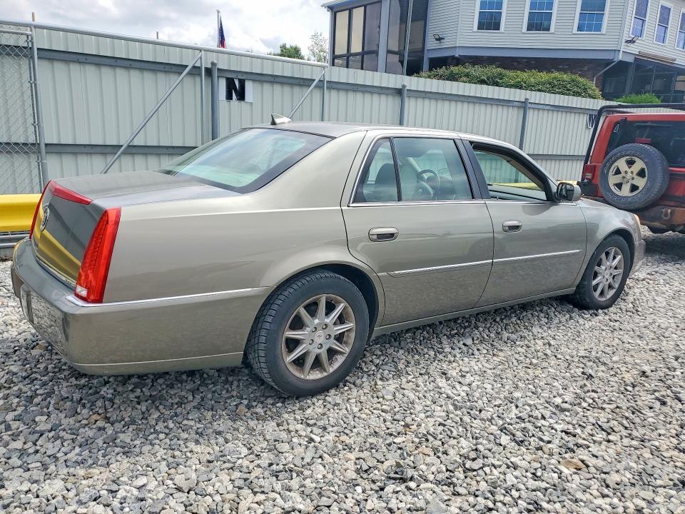 63007776 :رقم المزاد ، 1G6KD5E64BU145452 vin ، 2011 Cadillac Dts مزاد بيع