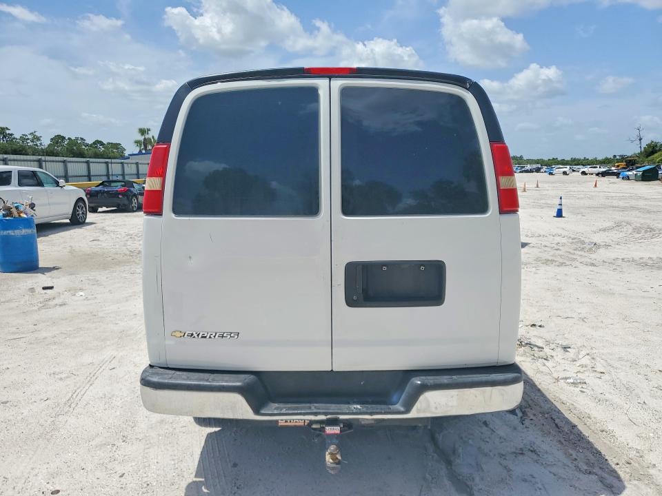 61543246 :رقم المزاد ، 1GCWGFCAXE1141253 vin ، 2014 Chevrolet Express G2500 مزاد بيع