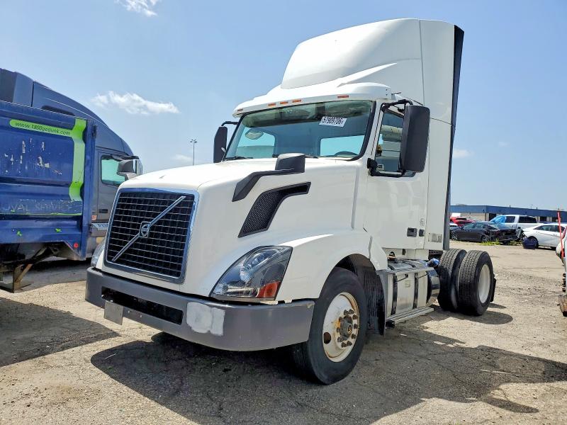 2017 Volvo Vn მანქანა იყიდება აუქციონზე, vin: 4V4N39TG5HN987997, აუქციონის ნომერი: 57909706
