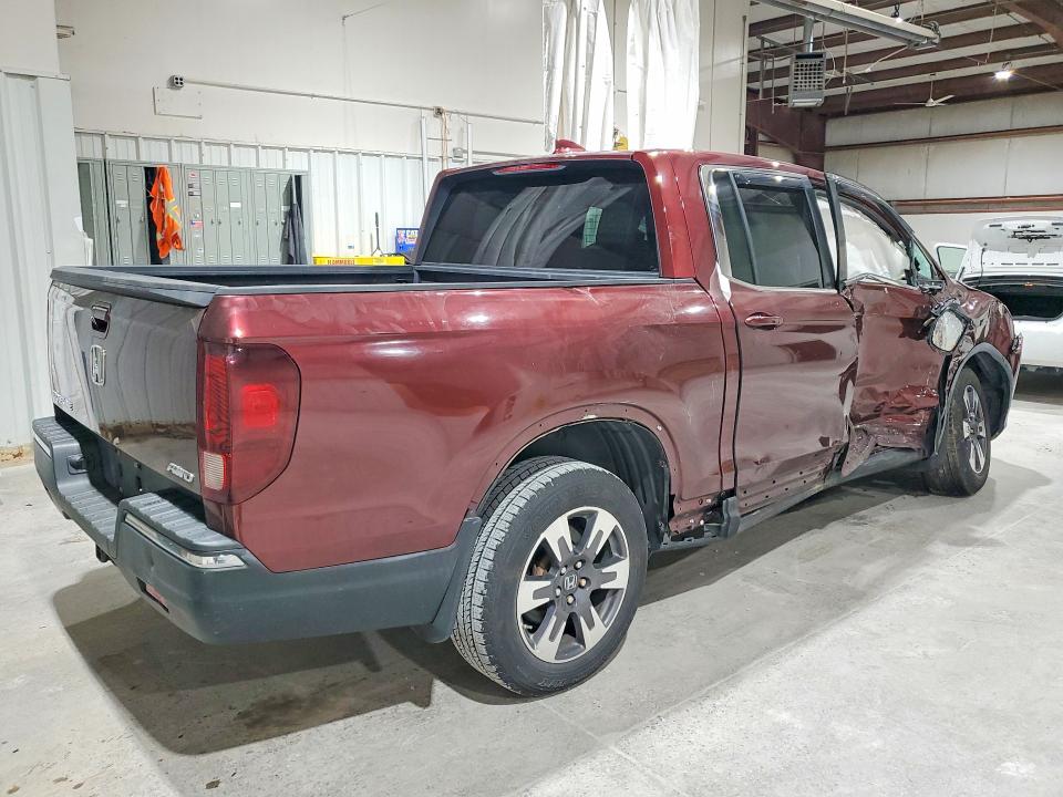 Продажа на аукционе авто 2017 Honda Ridgeline, vin: 5FPYK3F65HB003376, номер лота: 63490316