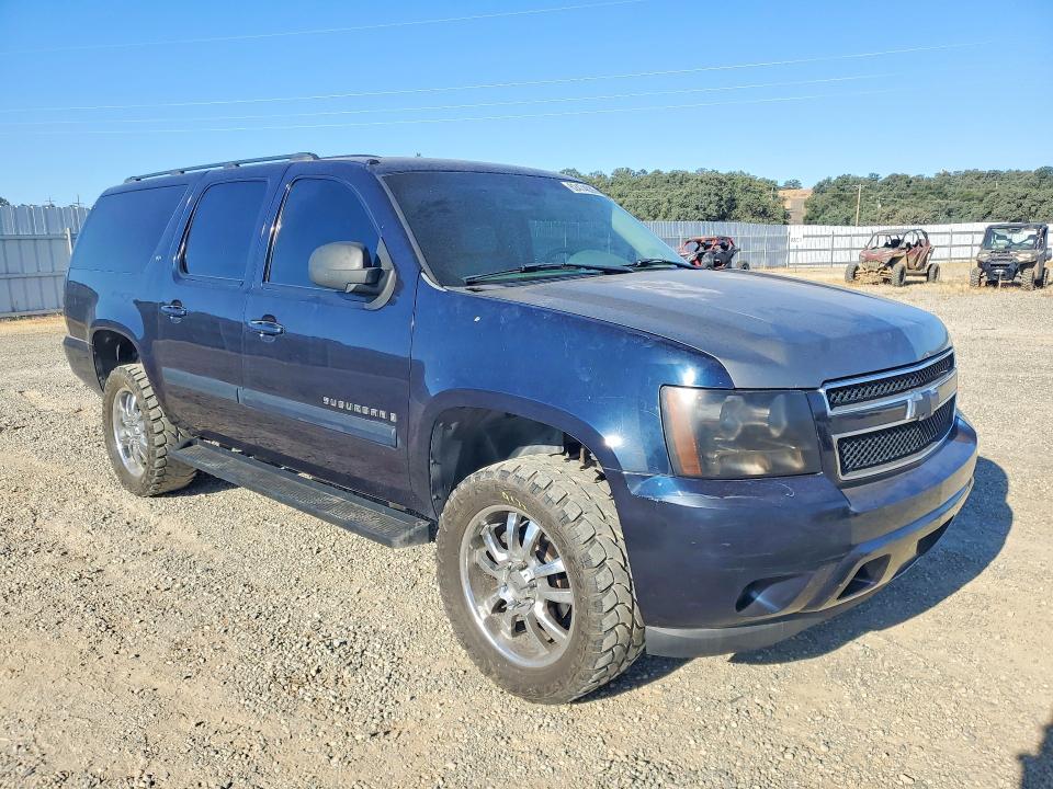62474626 :رقم المزاد ، 1GNFK16358J116805 vin ، 2008 Chevrolet Suburban مزاد بيع