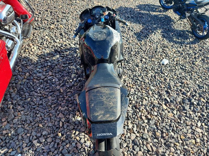 59077436 :رقم المزاد ، JH2PC4003EK700336 vin ، 2014 Honda Cbr600 مزاد بيع