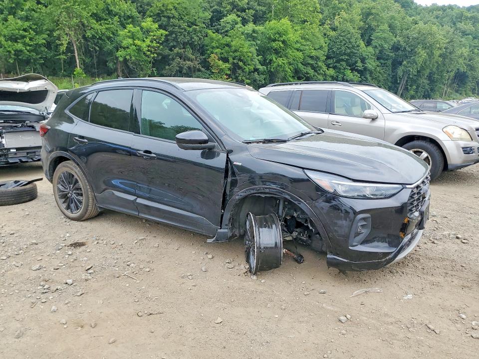 62480376 :رقم المزاد ، 1FMCU9PA7RUB00215 vin ، 2024 Ford Escape مزاد بيع
