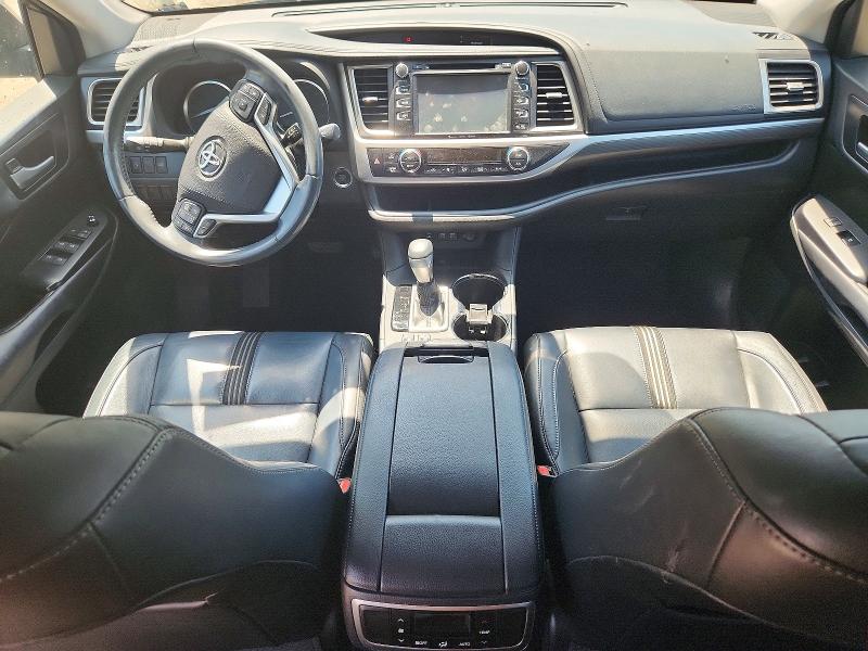 63494426 :رقم المزاد ، 5TDKZRFH4JS282643 vin ، 2018 Toyota Highlander مزاد بيع