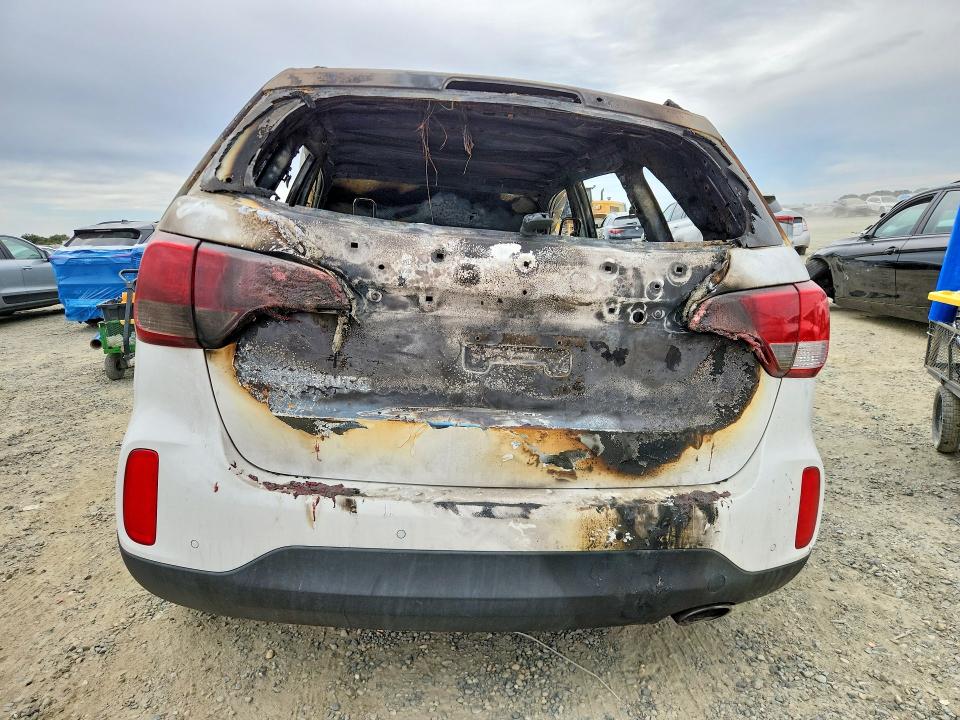 60874256 :رقم المزاد ، 5XYKTCA66EG465257 vin ، 2014 Kia Sorento مزاد بيع