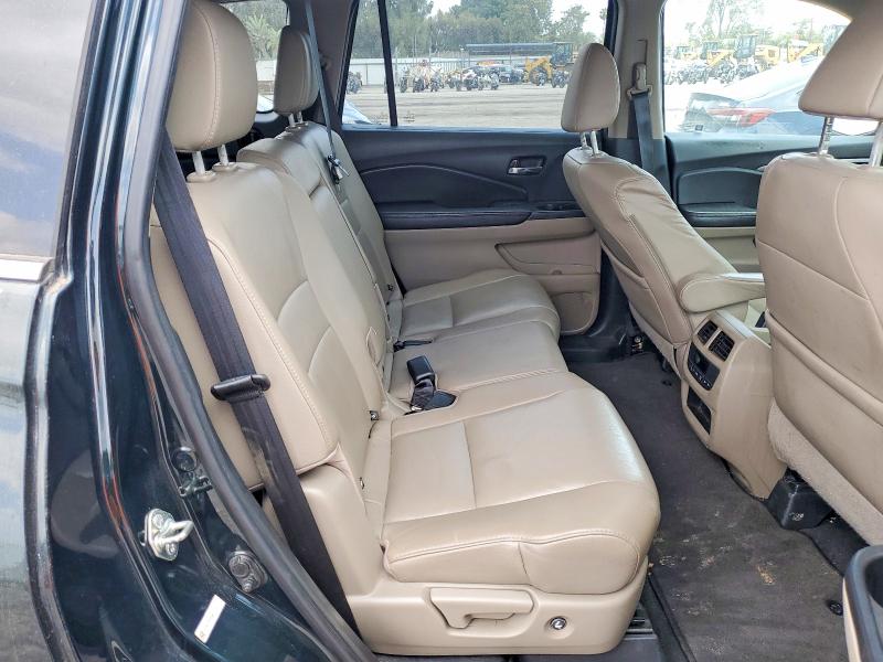 Продаж на аукціоні авто 2016 Honda Pilot, vin: 5FNYF6H55GB126774, номер лоту: 59724126