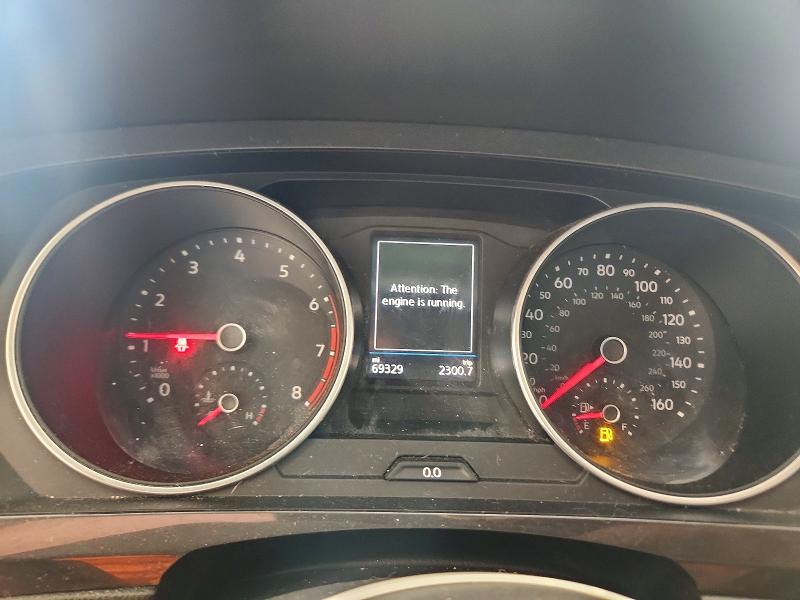 60658556 :رقم المزاد ، 3VV0B7AX9JM081126 vin ، 2018 Volkswagen Tiguan مزاد بيع
