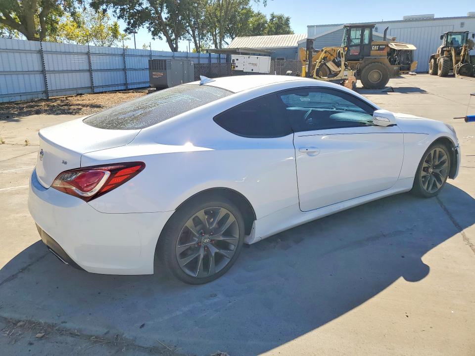 62684976 :رقم المزاد ، KMHHU6KJ2FU123098 vin ، 2015 Hyundai Genesis Coupe مزاد بيع