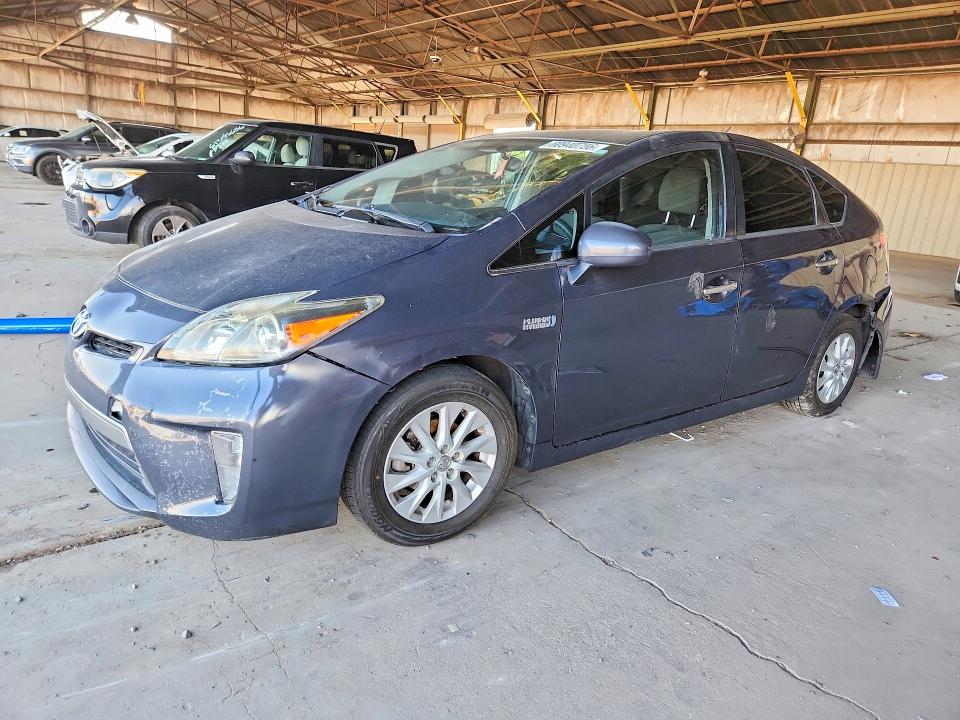 60940756 :رقم المزاد ، JTDKN3DP5D3041277 vin ، 2013 Toyota Prius Plug-in Hybrid مزاد بيع