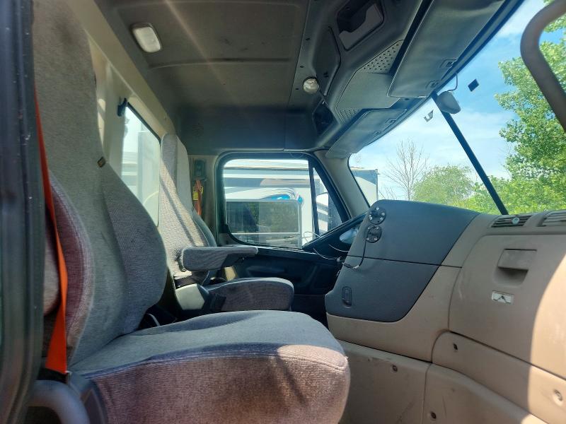 Продаж на аукціоні авто 2018 Freightliner Cascadia 113, vin: 3AKBGADV7JSJL4565, номер лоту: 59224706